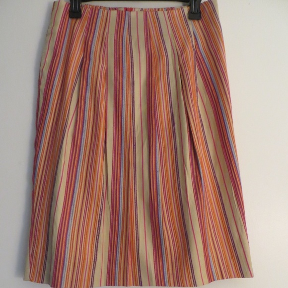 SALE  VON DANIELS SKIRT - Picture 1 of 4